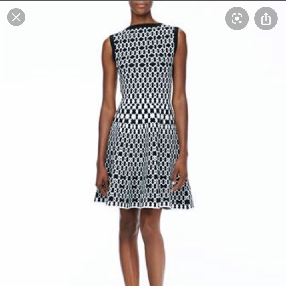 Alice + Olivia Black White Geometric Knit Dress M